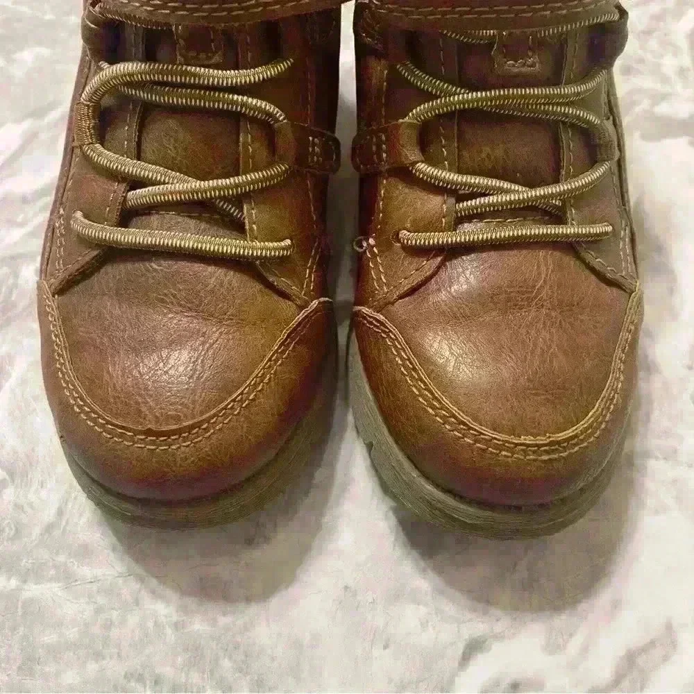 OshKosh B'Gosh Boy's Banyan Fashion Boot, Brown Size 11M